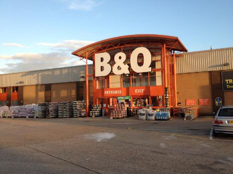 B and Q in Chingford